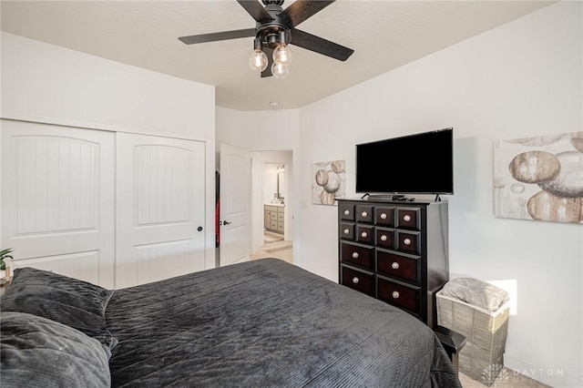 5078 Magellan Way, Franklin, OH 45005 - bedroom with a closet and a ceiling fan