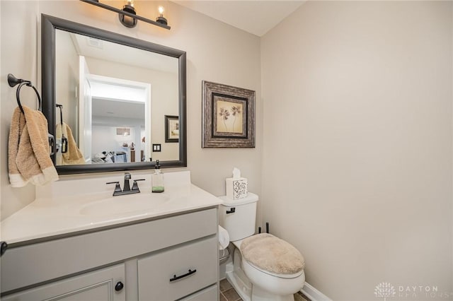 5078 Magellan Way, Franklin, OH 45005 - half bath featuring vanity and toilet