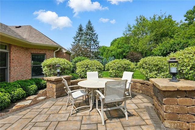 1106 Roger Scott Dr, Bellbrook, OH 45305 - view of patio / terrace with outdoor dining space