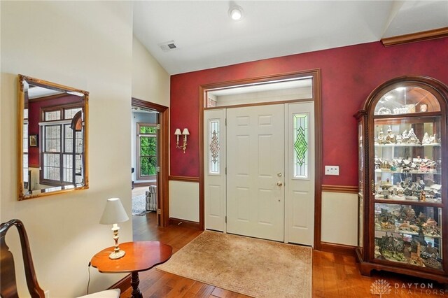 1106 Roger Scott Dr, Bellbrook, OH 45305 - entrance foyer featuring wood finished floors and lofted ceiling