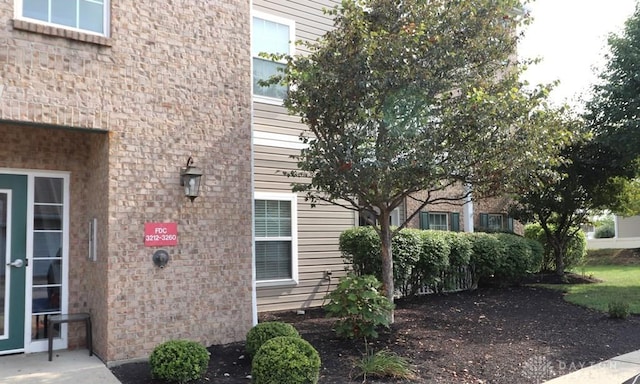 3224 Grand Falls Blvd, Maineville, OH 45039 - view of side of home