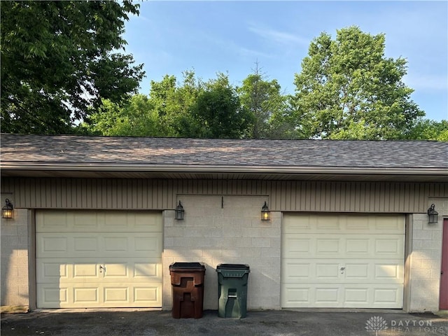 215 W Martindale Rd, Englewood, OH 45322 - view of garage