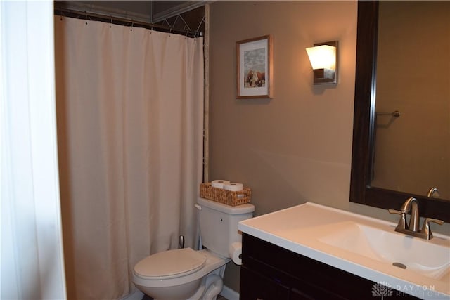 5468 Split Rock Dr, Dayton, OH 45424 - full bath featuring vanity and a shower with curtain