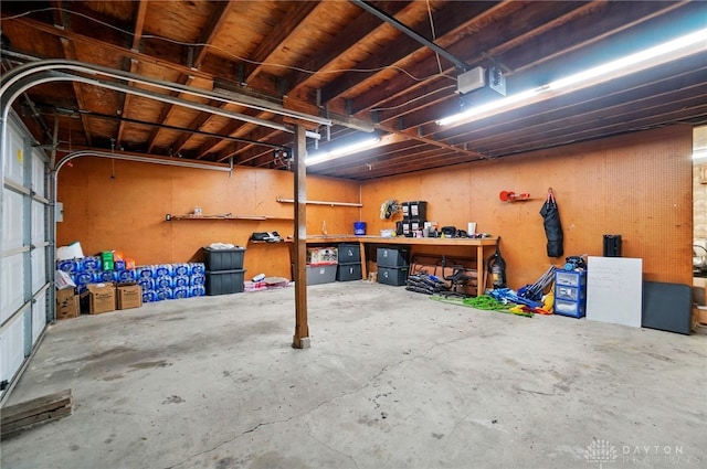 2946 Rockledge Trl, Beavercreek, OH 45430 - garage featuring a workshop area