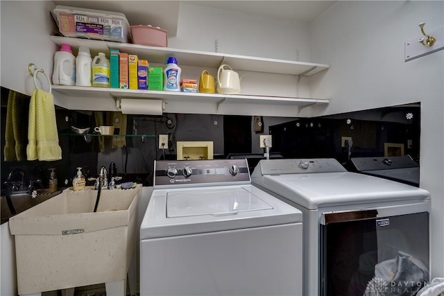 1952 Tait Circle Rd, Dayton, OH 45429 - washroom with washer and dryer