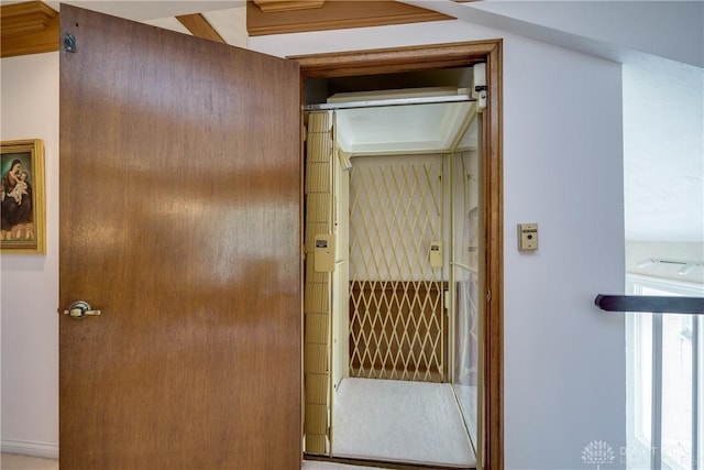 1952 Tait Circle Rd, Dayton, OH 45429 - view of corridor