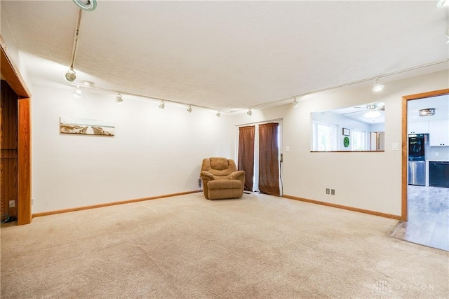 1864 E Lytle 5 Points Rd Unit R, Centerville, OH 45458 - unfurnished room featuring rail lighting, carpet floors, and a ceiling fan