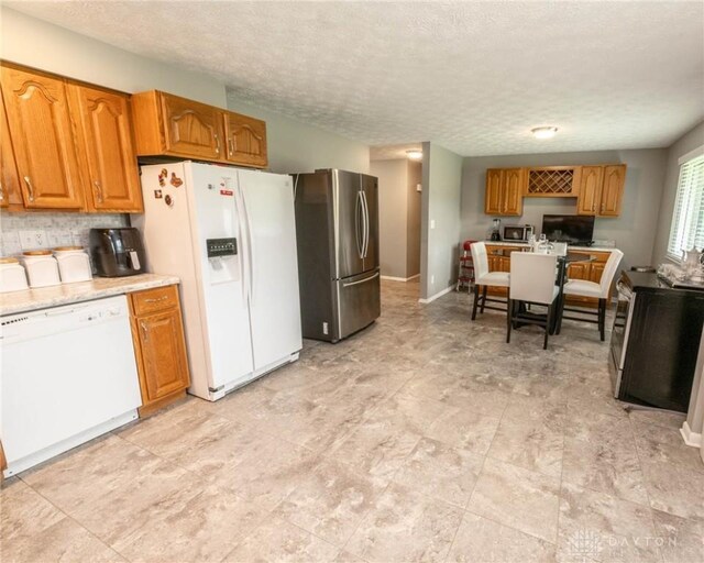 3653 Knollwood Dr, Beavercreek, OH 45432 - photo 14