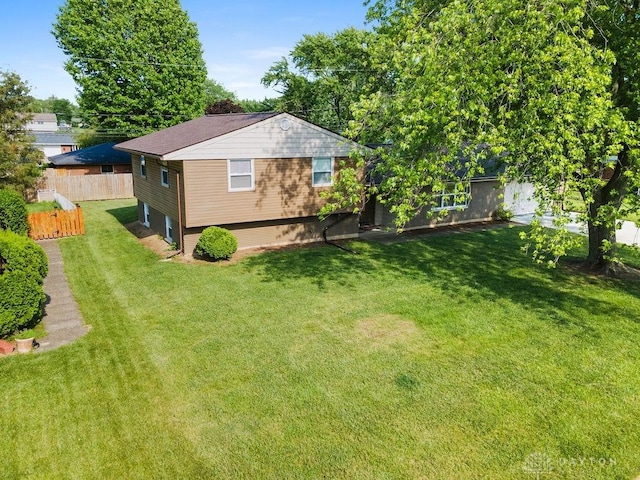 6814 Rushleigh Rd, Englewood, OH 45322 - view of yard