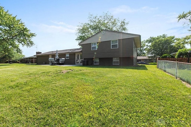 6814 Rushleigh Rd, Englewood, OH 45322 - back of property with french doors