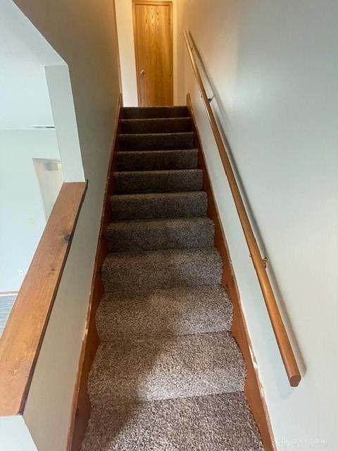 1608 Belvo Rd Unit 1602, Miamisburg, OH 45342 - view of staircase