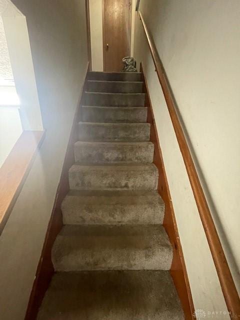 1608 Belvo Rd Unit 1602, Miamisburg, OH 45342 - view of staircase