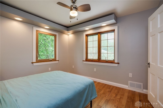 164 Winding Way, Kettering, OH 45429 - bedroom featuring light wood finished floors and recessed lighting