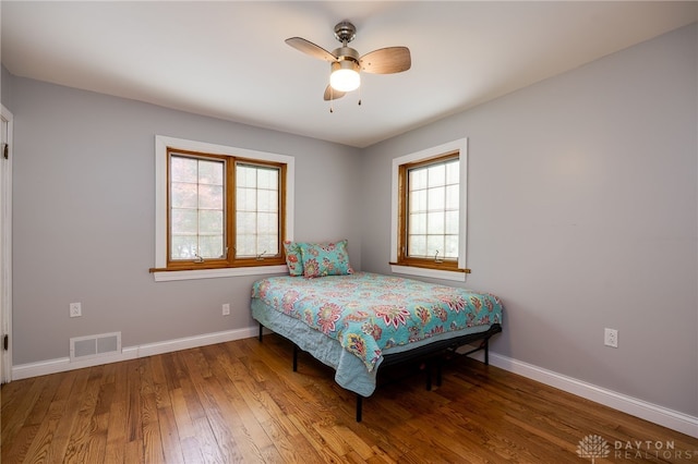 164 Winding Way, Kettering, OH 45429 - bedroom featuring wood finished floors and a ceiling fan
