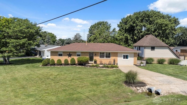 1637 Lammes Ln, New Carlisle, OH 45344 - photo 1