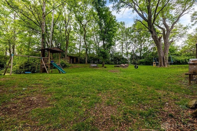 4510 Trenton Franklin Rd, Middletown, OH 45042 - view of green lawn featuring a playground
