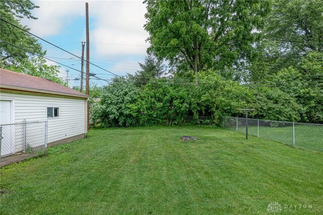 619 Storms Rd, Kettering, OH 45429 - view of fenced backyard