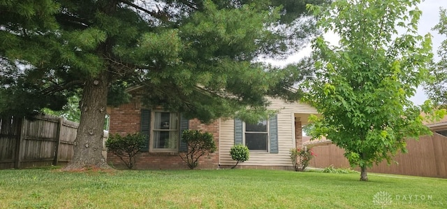 919 N Cherry St, Eaton, OH 45320 - view of front of property