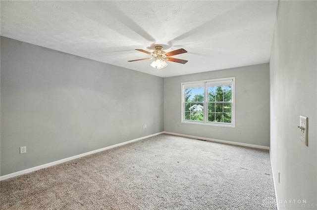 5015 Riverview Ave, Middletown, OH 45042 - unfurnished room with ceiling fan and carpet floors