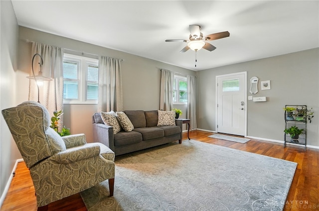 2540 Acorn Dr, Kettering, OH 45419 - living room featuring wood finished floors and a ceiling fan