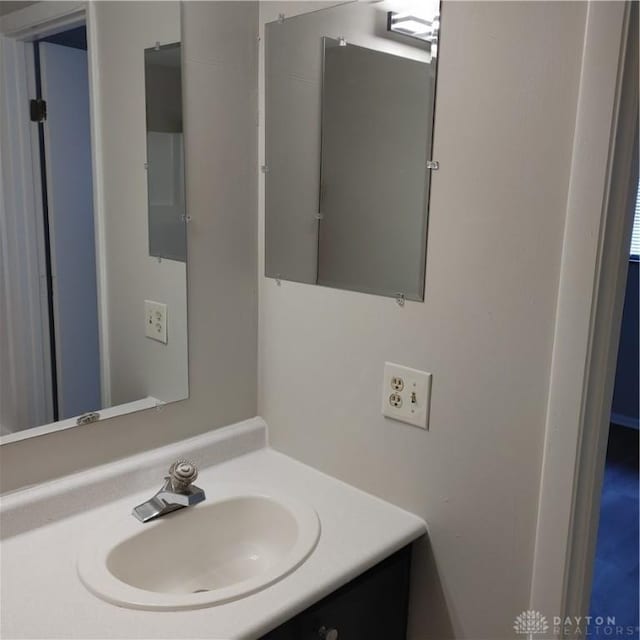 1116 Eagle Feather Cir Unit B, West Carrollton, OH 45449 - bathroom with vanity