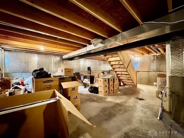 6460 Woodcreek Dr, Middletown, OH 45042 - unfinished below grade area with stairs