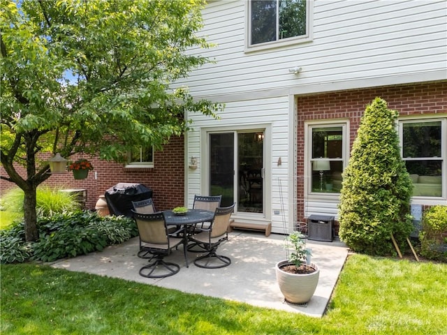 1027 W Bridlepath Ln, Miami Twp, OH 45140 - view of patio with grilling area