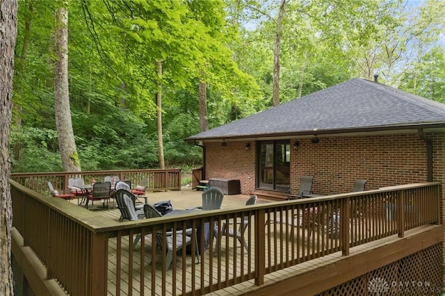 923 Lewis Creek Ct, Xenia, OH 45385 - deck with outdoor dining space