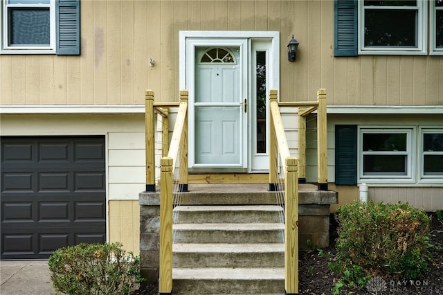 113 Marrett Farm Rd, Englewood, OH 45322 - entrance to property featuring a garage