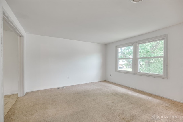 113 Marrett Farm Rd, Englewood, OH 45322 - unfurnished room with light colored carpet