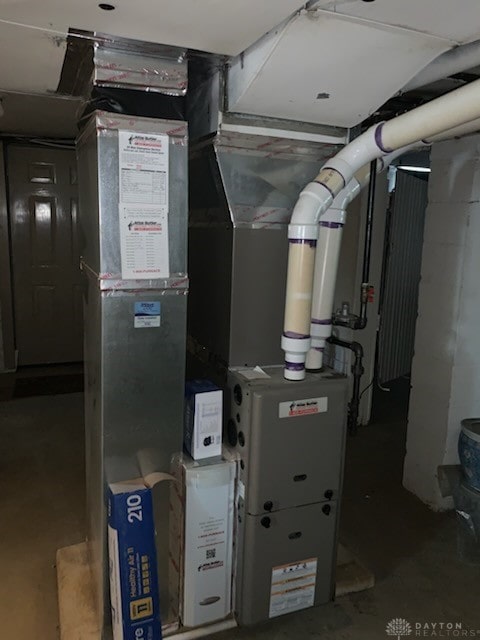 2222 Koebel Rd, Columbus, OH 43207 - view of utility room