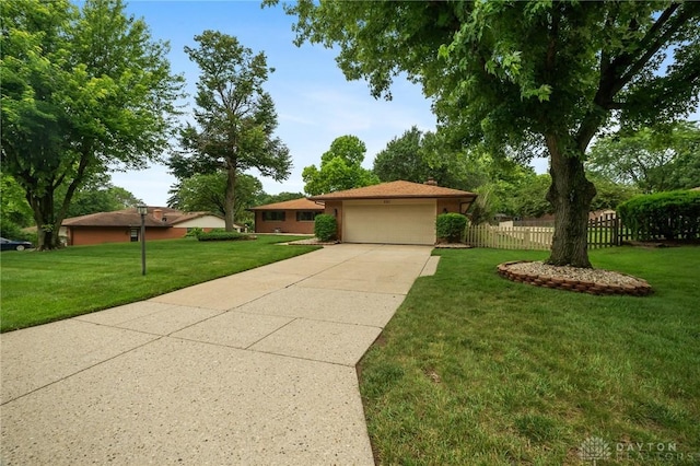 521 Park Ridge Dr, Centerville, OH 45459 - ranch-style home with concrete driveway