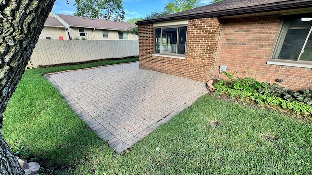 521 Park Ridge Dr, Centerville, OH 45459 - view of patio