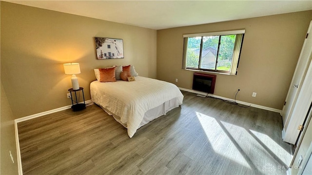 521 Park Ridge Dr, Centerville, OH 45459 - bedroom featuring wood finished floors and baseboards