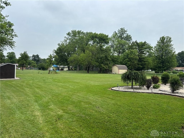 5858 Wood Ave, Greenville, OH 45331 - photo 15