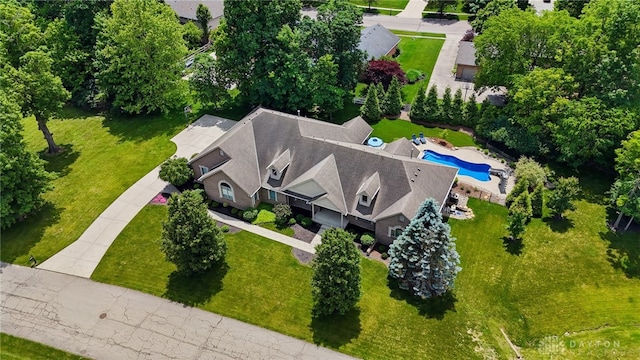 655 Devanshae Ct, Hamilton, OH 45013 - view of subject property featuring a pool area