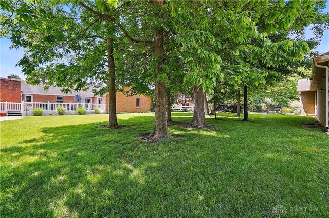655 Devanshae Ct, Hamilton, OH 45013 - view of grassy yard