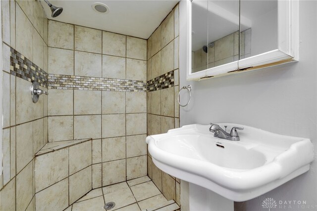 1603 Rosemont Blvd, Dayton, OH 45410 - full bath with a sink and a tile shower