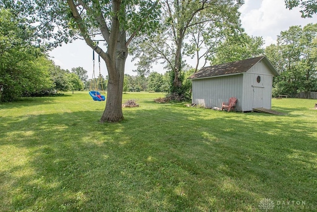 881 Garver Rd, Monroe, OH 45044 - view of grassy yard with a storage shed