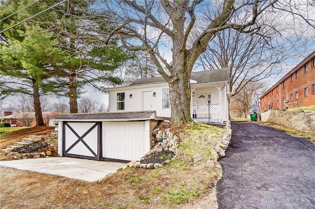 1601 Rausch Ave, Dayton, OH 45432 - view of garage