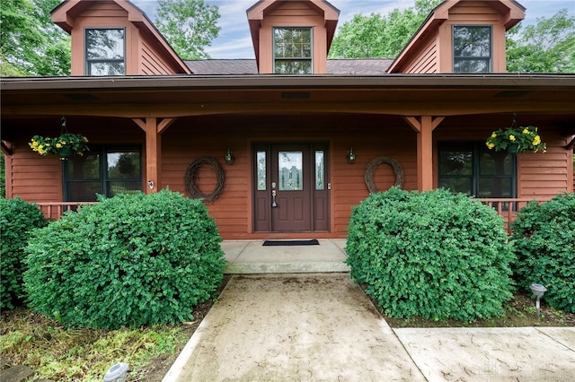 4911 Arabian Dr, Fairborn, OH 45324 - entrance to property featuring a porch