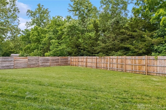 805 Marshall Dr, Xenia, OH 45385 - view of fenced backyard
