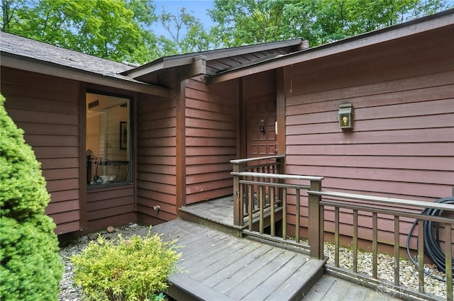 1917 Antrim Ct, Middletown, OH 45042 - view of wooden deck