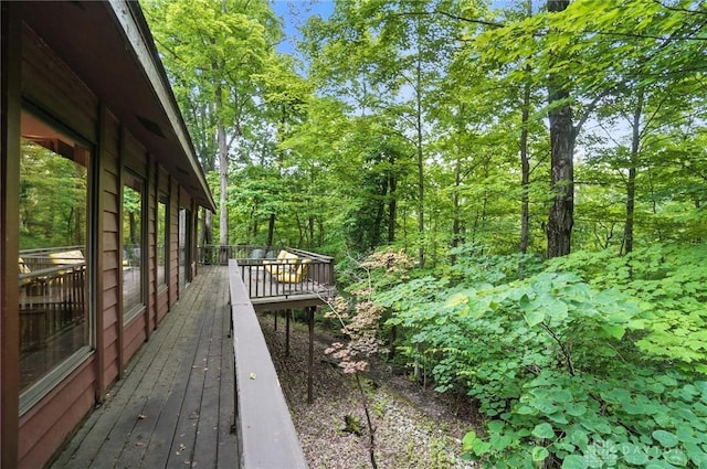 1917 Antrim Ct, Middletown, OH 45042 - view of wooden deck