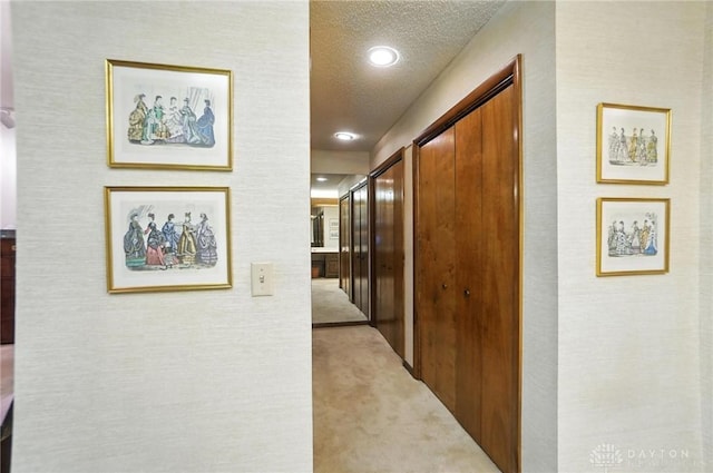 1917 Antrim Ct, Middletown, OH 45042 - hall with carpet floors, a textured ceiling, and recessed lighting