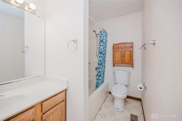 995 Wren Ct, Monroe, OH 45050 - bathroom with vanity and shower / bath combo