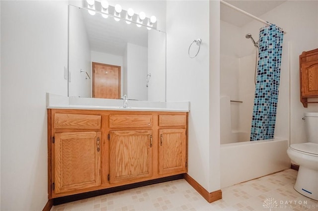 995 Wren Ct, Monroe, OH 45050 - bathroom with vanity and shower / tub combo with curtain