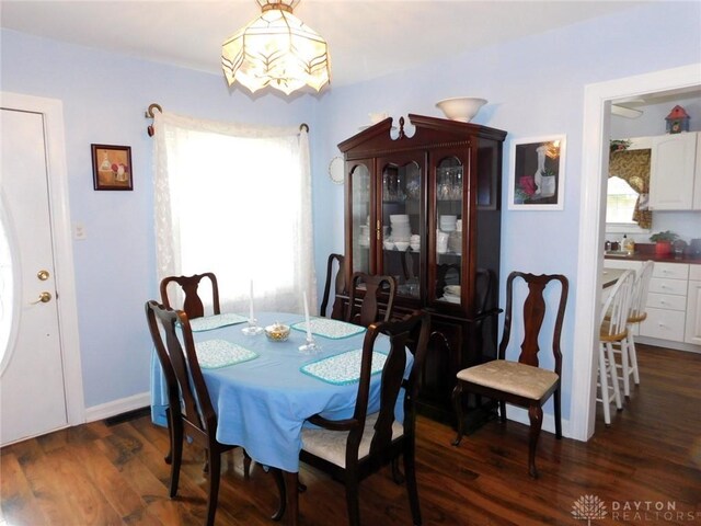 316 Center St, Lebanon, OH 45036 - dining space with dark wood finished floors