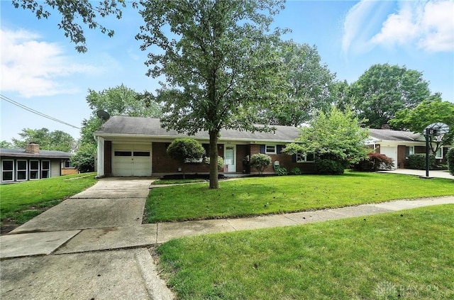 924 Fairacres Dr, Kettering, OH 45429 - photo 2