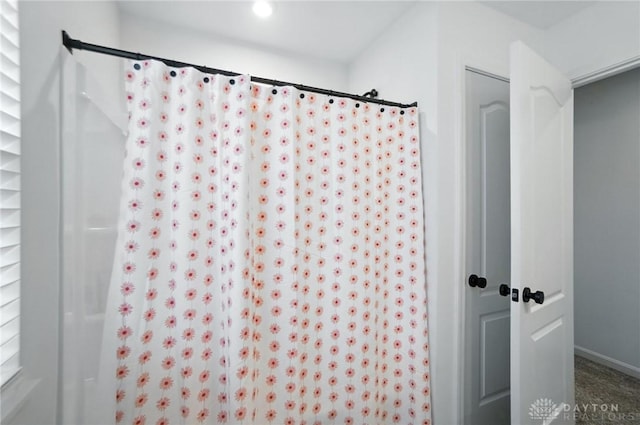 4835 Granada Ct, Liberty Twp, OH 45044 - detailed view of recessed lighting